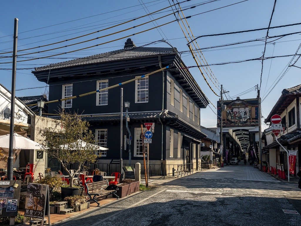 🛍️ 검은 벽 광장(구로카베 스퀘어) 이미지 12